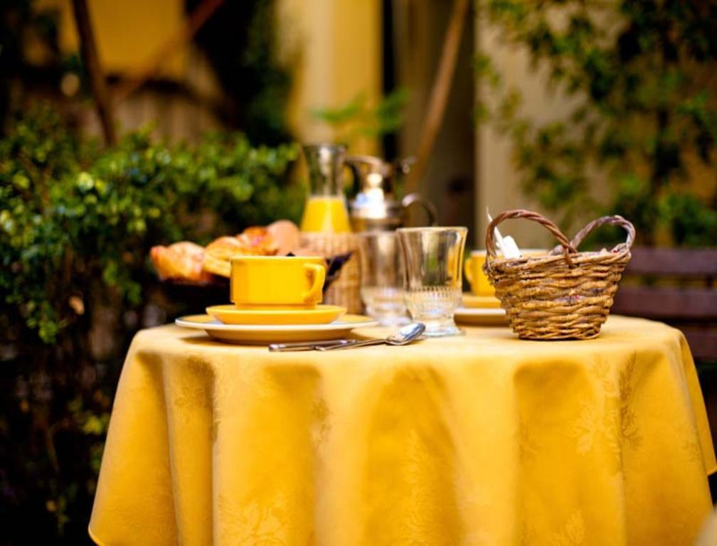 Hotel De La Tulipe Párizs Kültér fotó