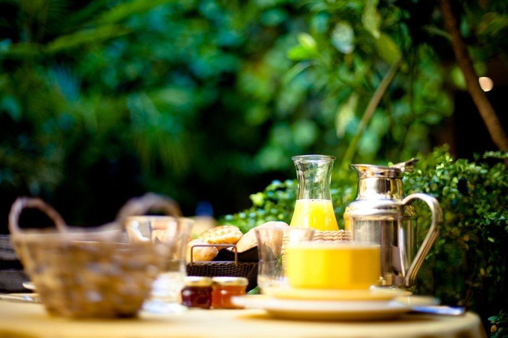 Hotel De La Tulipe Párizs Kültér fotó